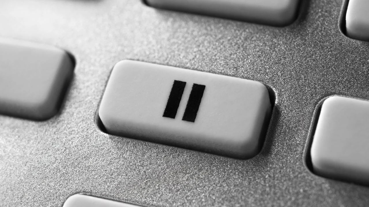 pause button